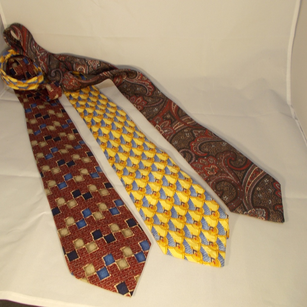 Bulk lot 3 EUC quality men's neckties, nice!!!